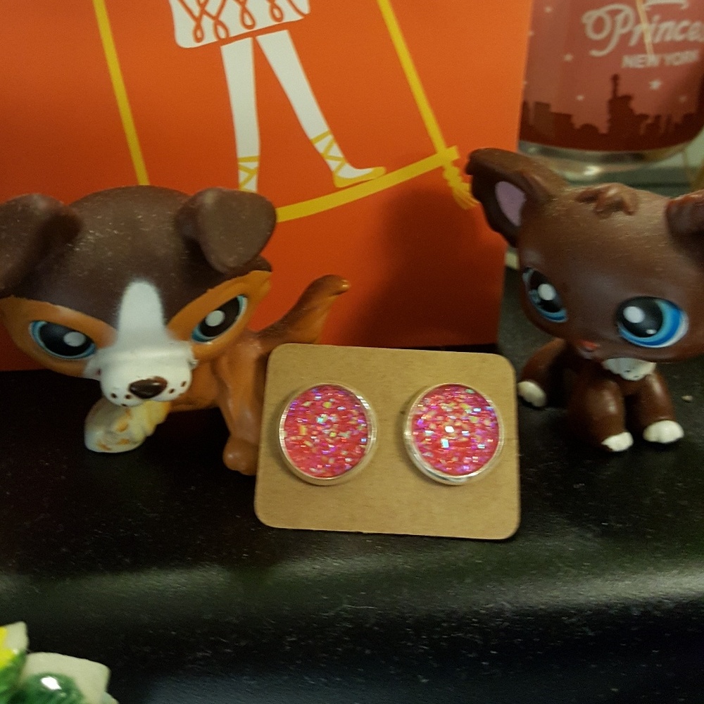 2 for $20 💖 Hot pink druzy style studs - Picture 3 of 6